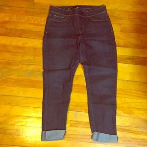 Levi’s Slimming Elastic Waist Dark Denim Jeans
